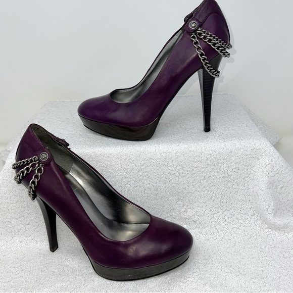 GUESS Women’s Seeri platform pumps women’s size 7 purple with silver chains. - Picture 12 of 16